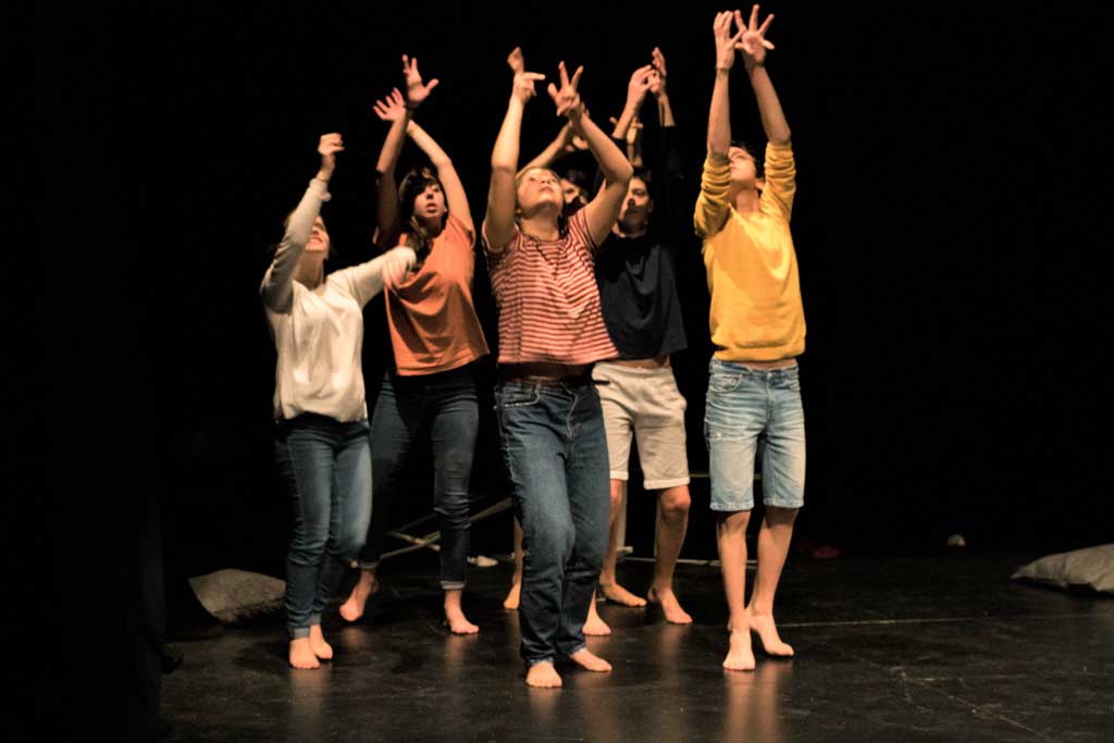 DANCE-THEATER & POLITICAL THOUGHT Workshop for Children